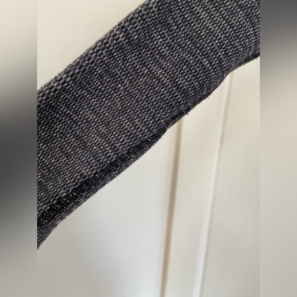 lululemon run • Turn Around Long Sleeve - Picture 10 of 16